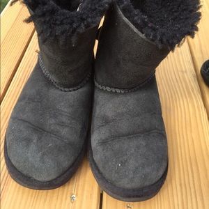 girls size 12 Uggs
